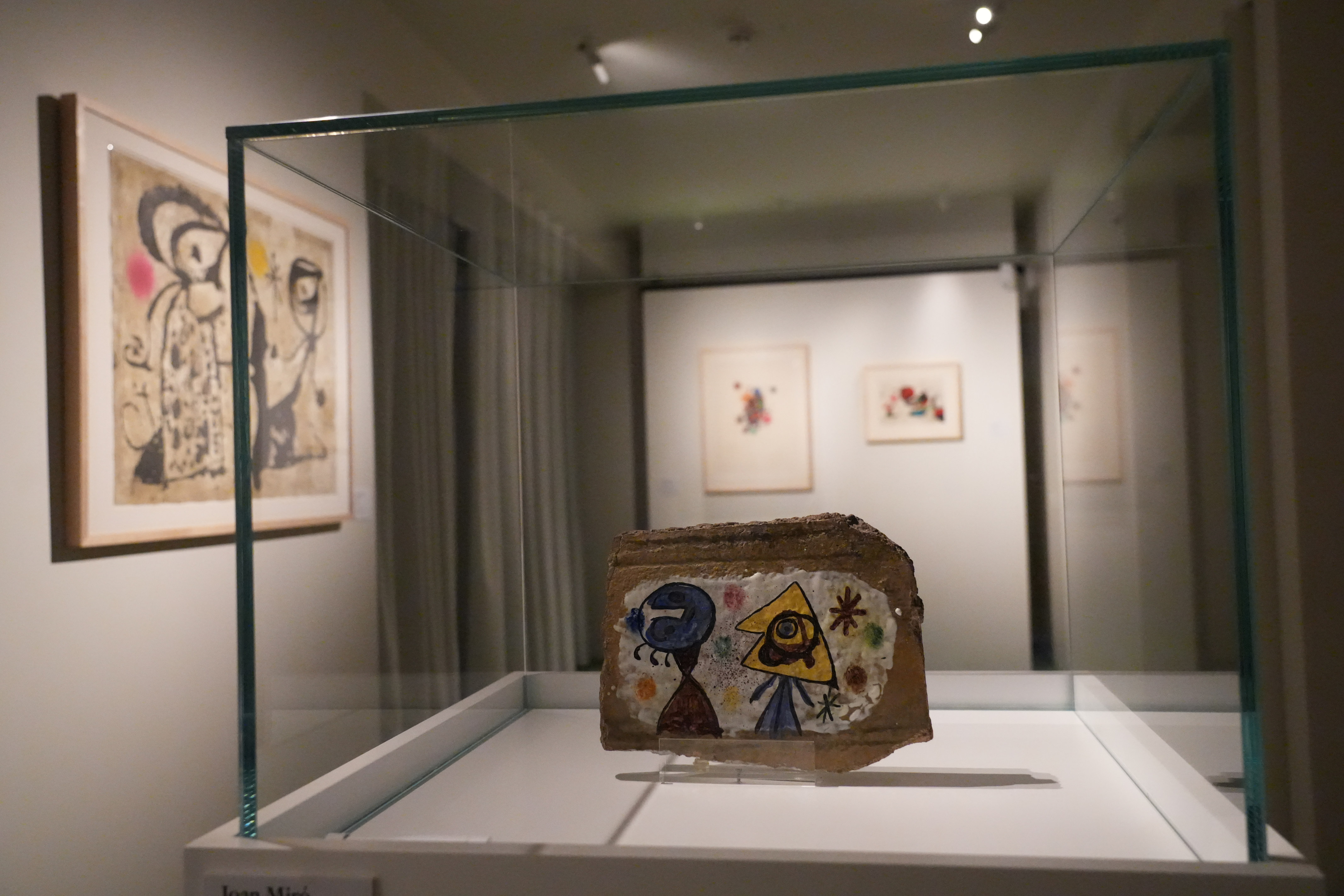 L'exposició ‘Gaudí-Miró-Gomis: Deconstructed’ a la Casa Batlló. Miró - Unearthed section.