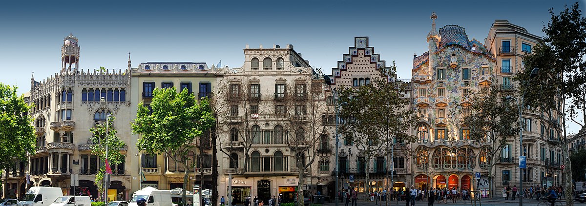 The Block of Discord, in Passeig de Gràcia, combines various architects' styles