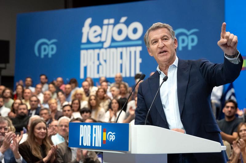 Feijóo, sobre un govern amb Vox: “Estan funcionant ara en quatre comunitats i jo crec que es pot funcionar”