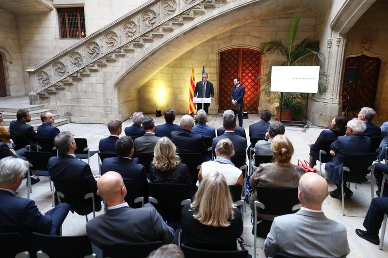 The head of Fusion for Energy, Pietro Barabaschi, and president Pere Aragonès at the EU Agencies Network meeting at the Catalan government headquarters