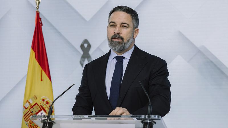 Abascal no garanteix el suport de Vox per a investir un substitut de Mazón: "Que s'aclareixin primer"