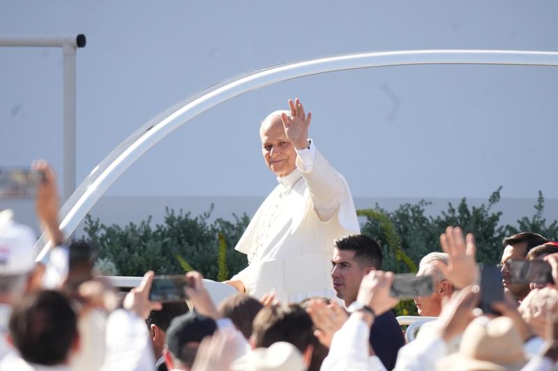 Lleó XIV reuneix més d’un milió de persones en una missa a la Cibeles on demana derrotar "l'egoisme" i el "menyspreu"