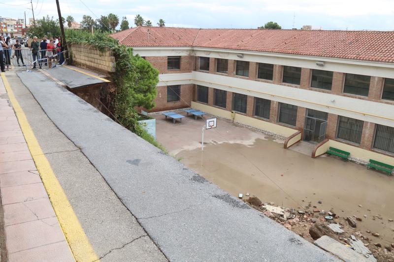 Damage caused to the Escola El Miracle school in Tarragona due to flooding on September 23, 2022