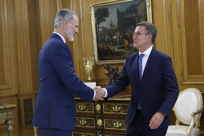 The head of PP, Alberto Núñez Feijóo, and King Felipe VI on August 22, 2023