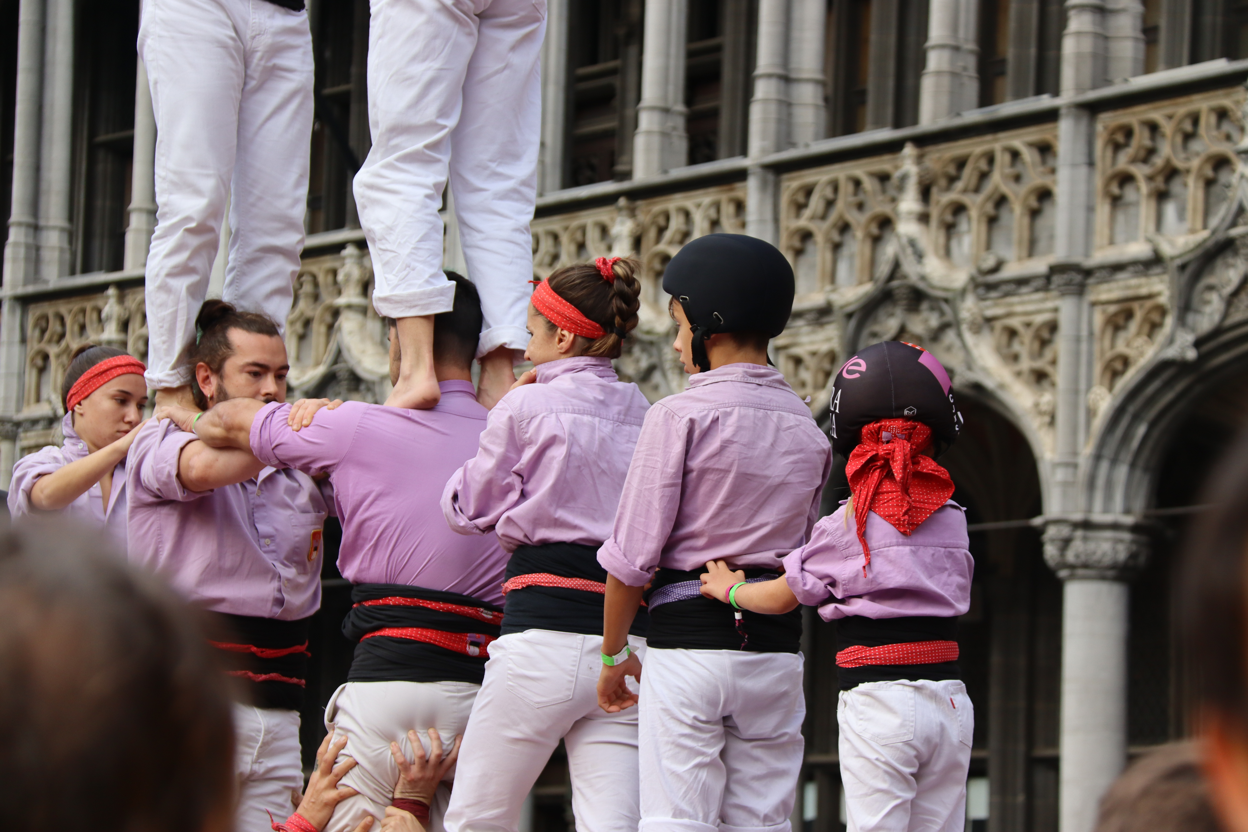 Tarragona's Jove Xiquets 'colla' in Brussels during the debut of the city's own colla: Mannekes