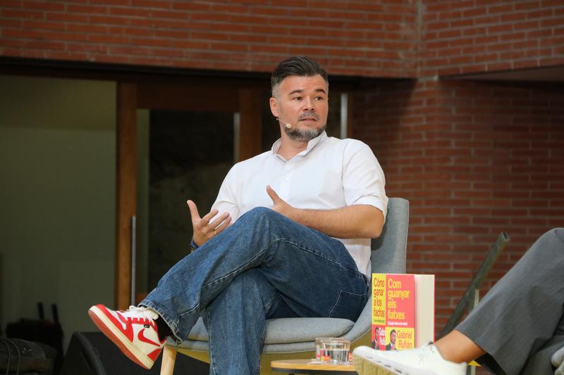 Rufián reclama que s'assumeixi responsabilitats per l'accident ferroviari a Toledo i en culpa el PP i el PSOE