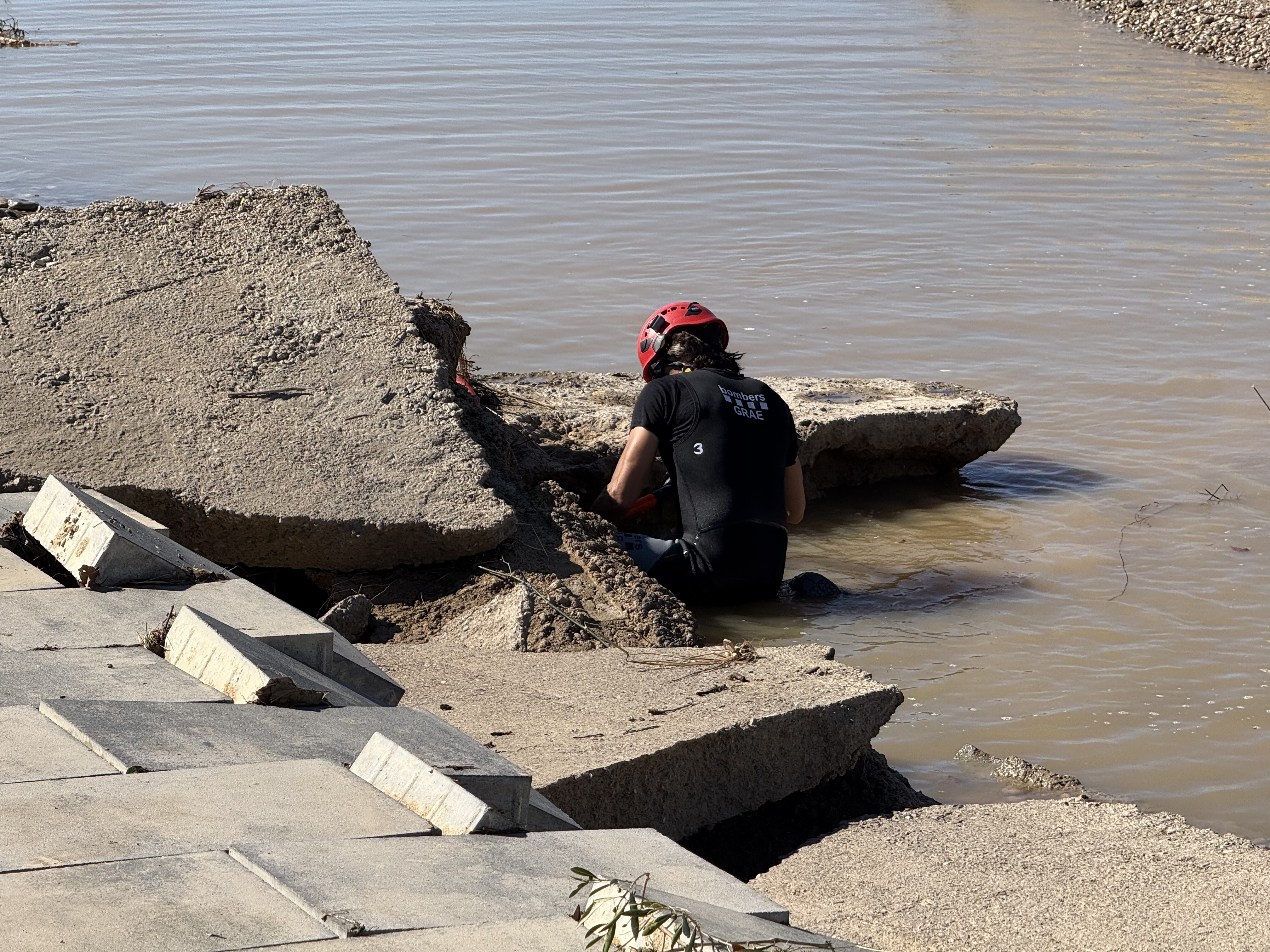 Search operations for the missing persons in Cubelles