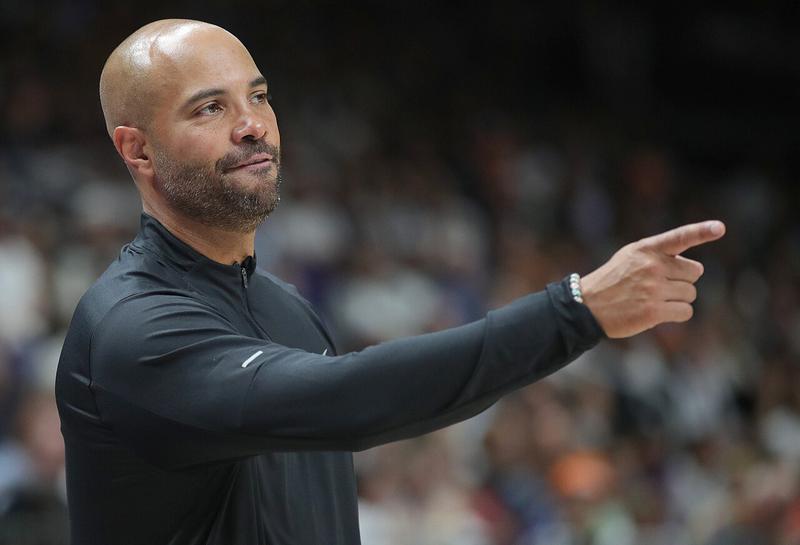 Jordi Fernandez is the first Catalan head coach in the NBA