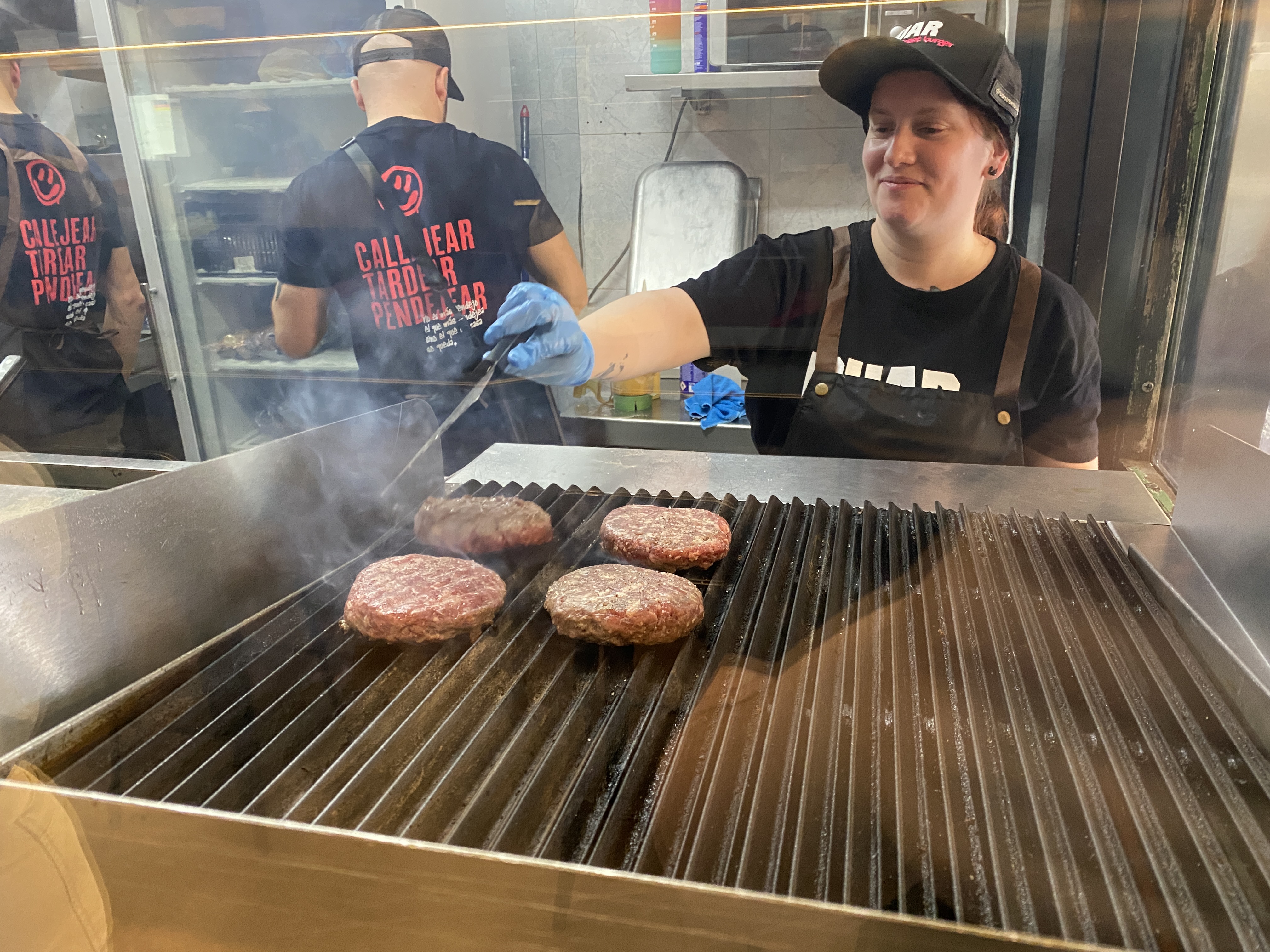 RUAR Street Burger lets costumers look inside their kitchen