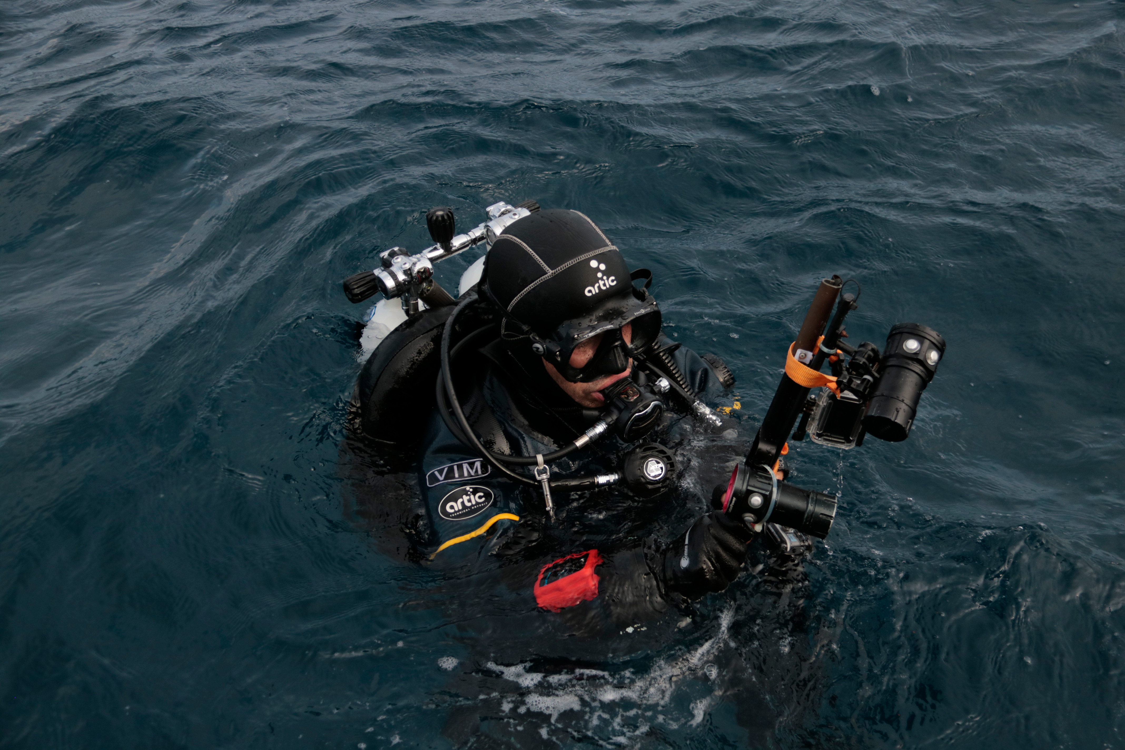 Thalassa director Albert Vim on a dive in Ametlla de Mar
