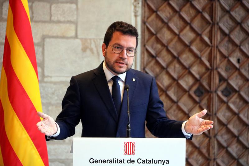 Catalan president Pere Aragonès speaking at the government headquarters building