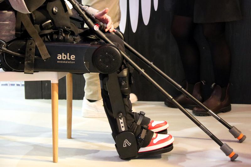 Diagnòstics menys invasius, millors tractaments per al càncer i exoesquelets: les principals novetats del MWC en salut