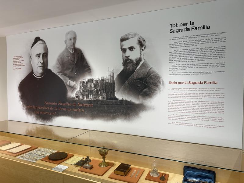 A panel in the house dedicated to Father Manyanet in Tremp showing Father Manyanet and Gaudí.