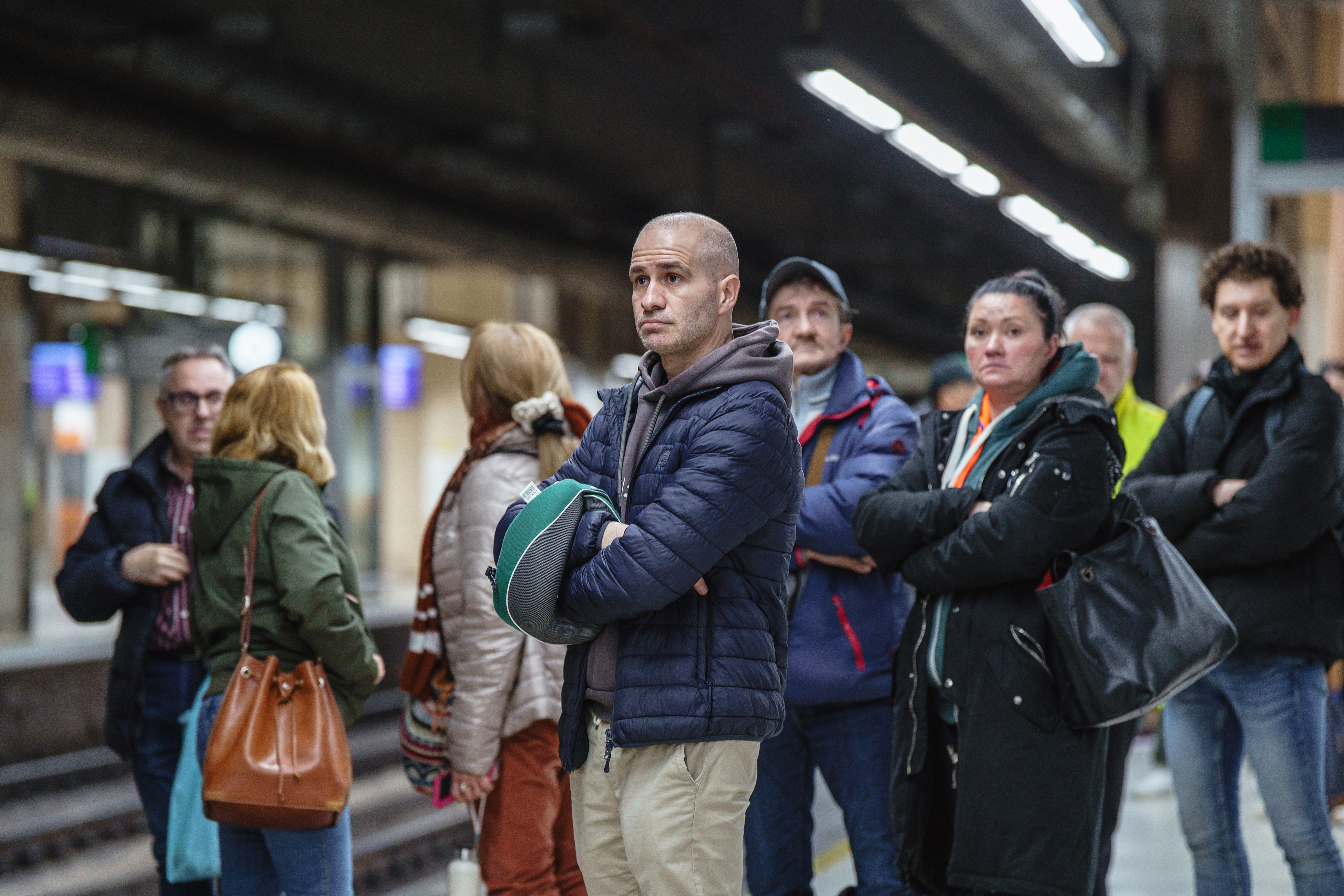 Passengers waiting for the train at Barcelona-Sants on the first day of the strike
