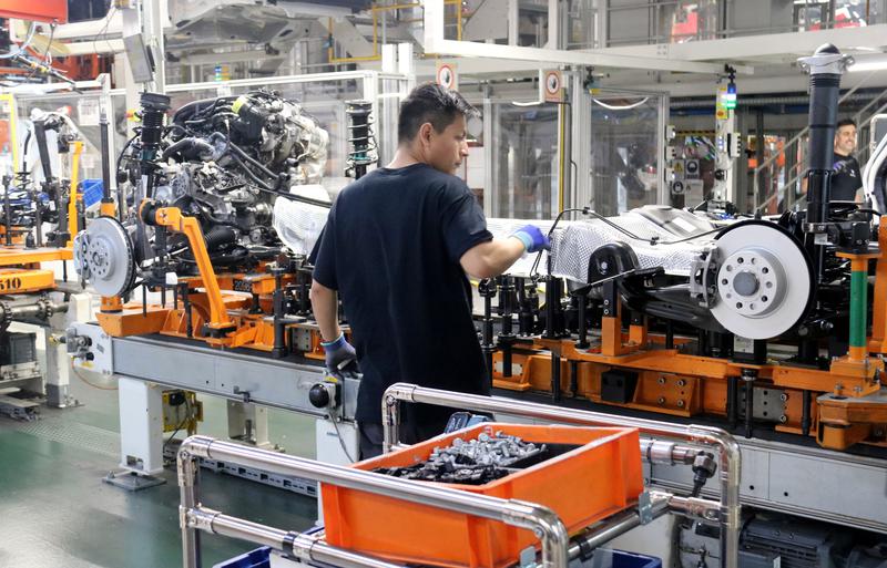 Operator at the Seat plant in Martorell. 