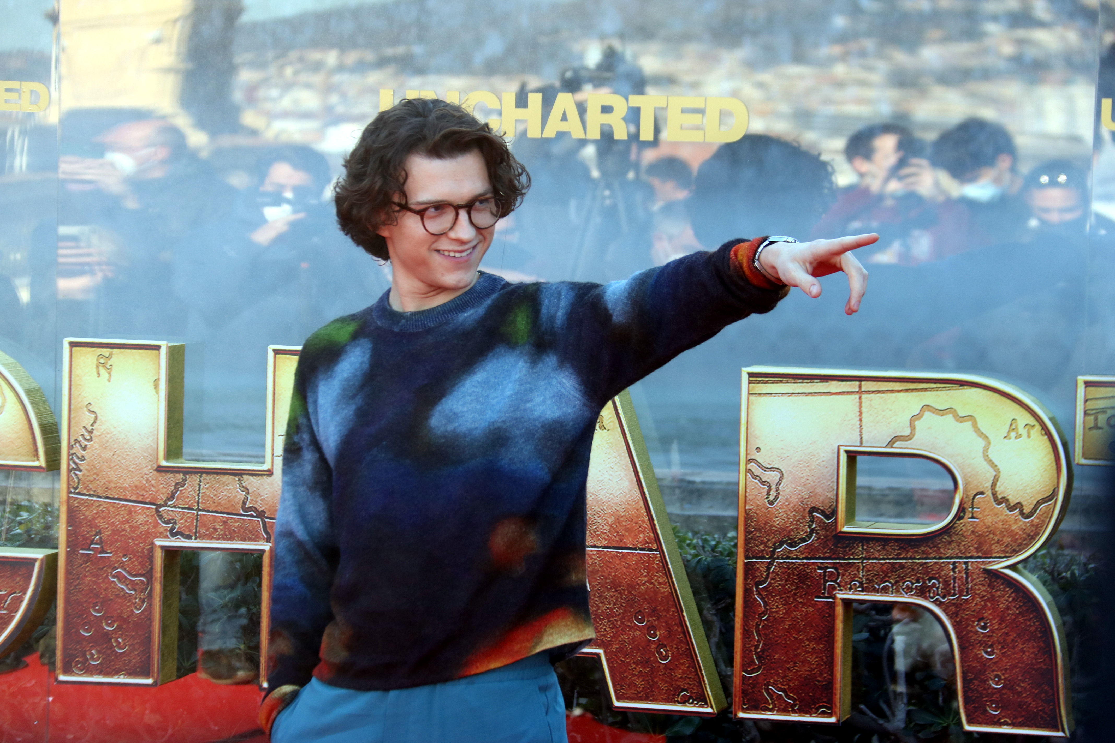 Tom Holland visits Barcelona to promote Uncharted