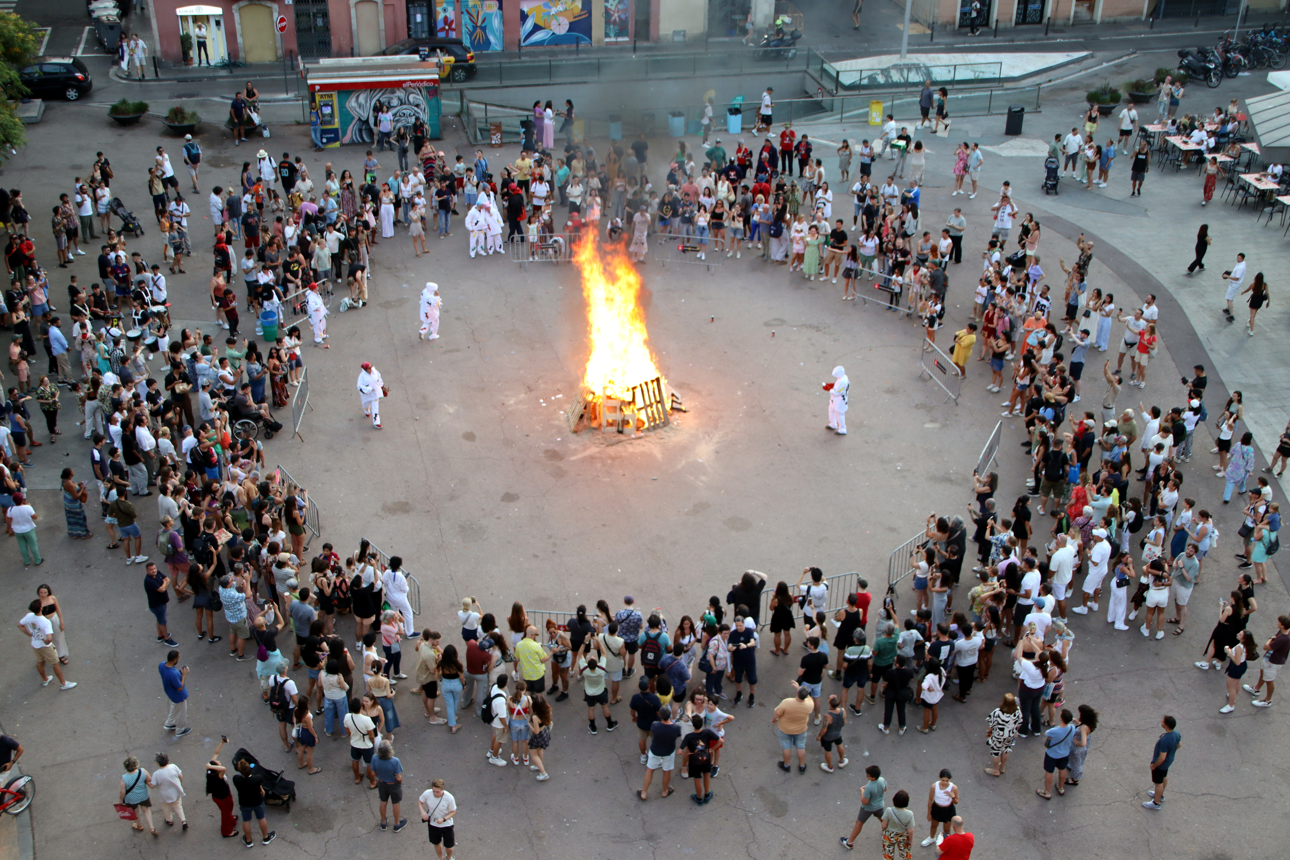 Bonfire in Poeta Boscà Square, Barcelona