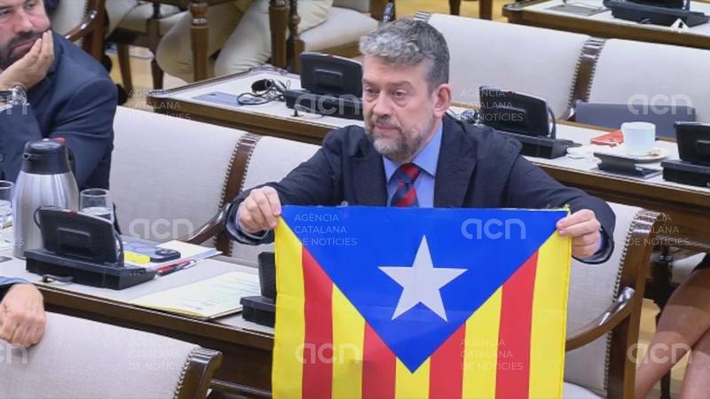 ERC demana explicacions a Marlaska per l'actuació policial contra un aficionat de l'Europa "per exhibir una estelada"