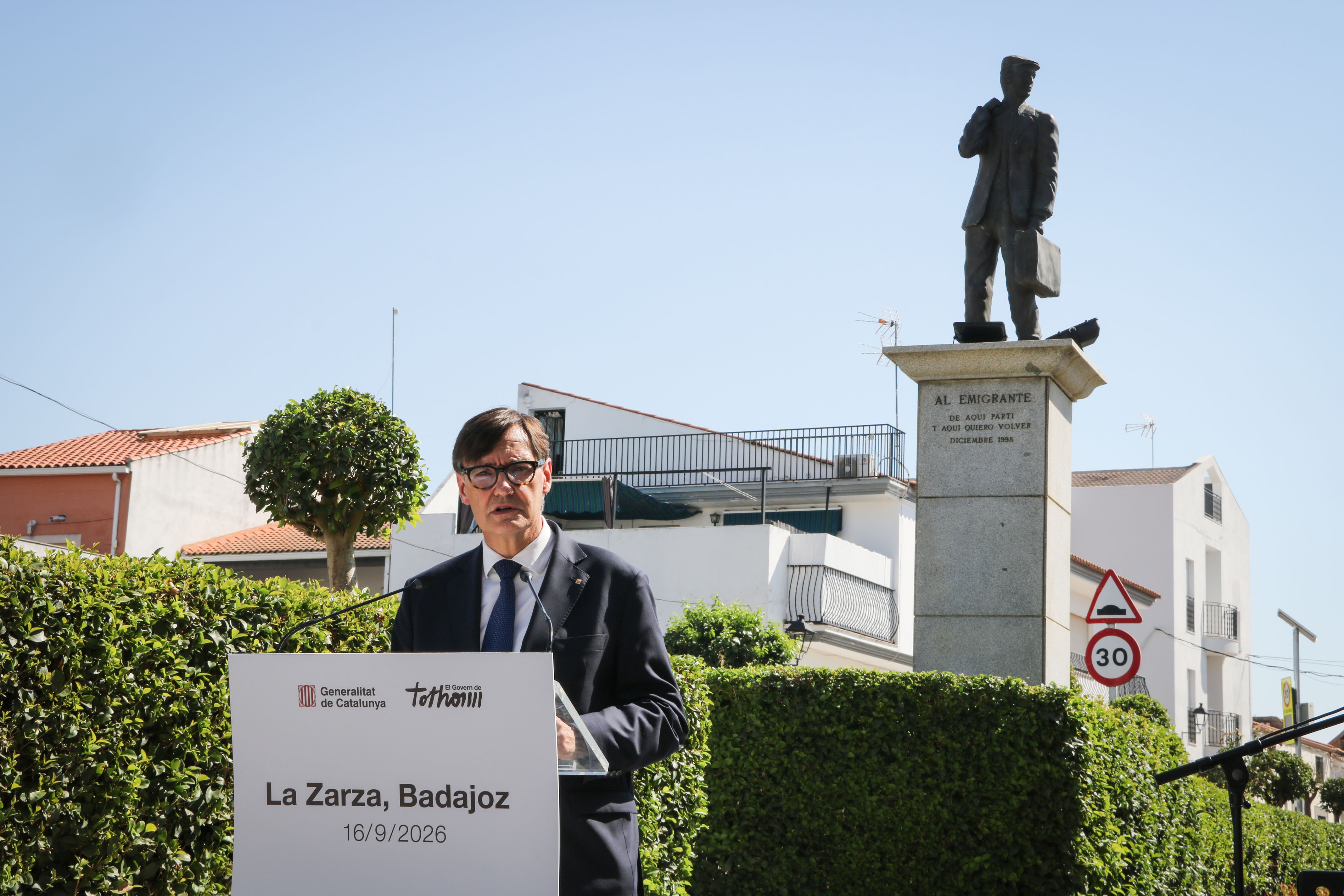 Catalan President, Salvador Illa, at Wednesday's event in La Zarza (Badajoz).
