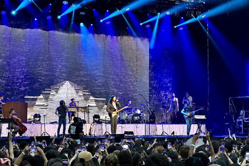 Irish singer Hozier during a gig at Alma music festival in Barcelona on Nune 30, 2024