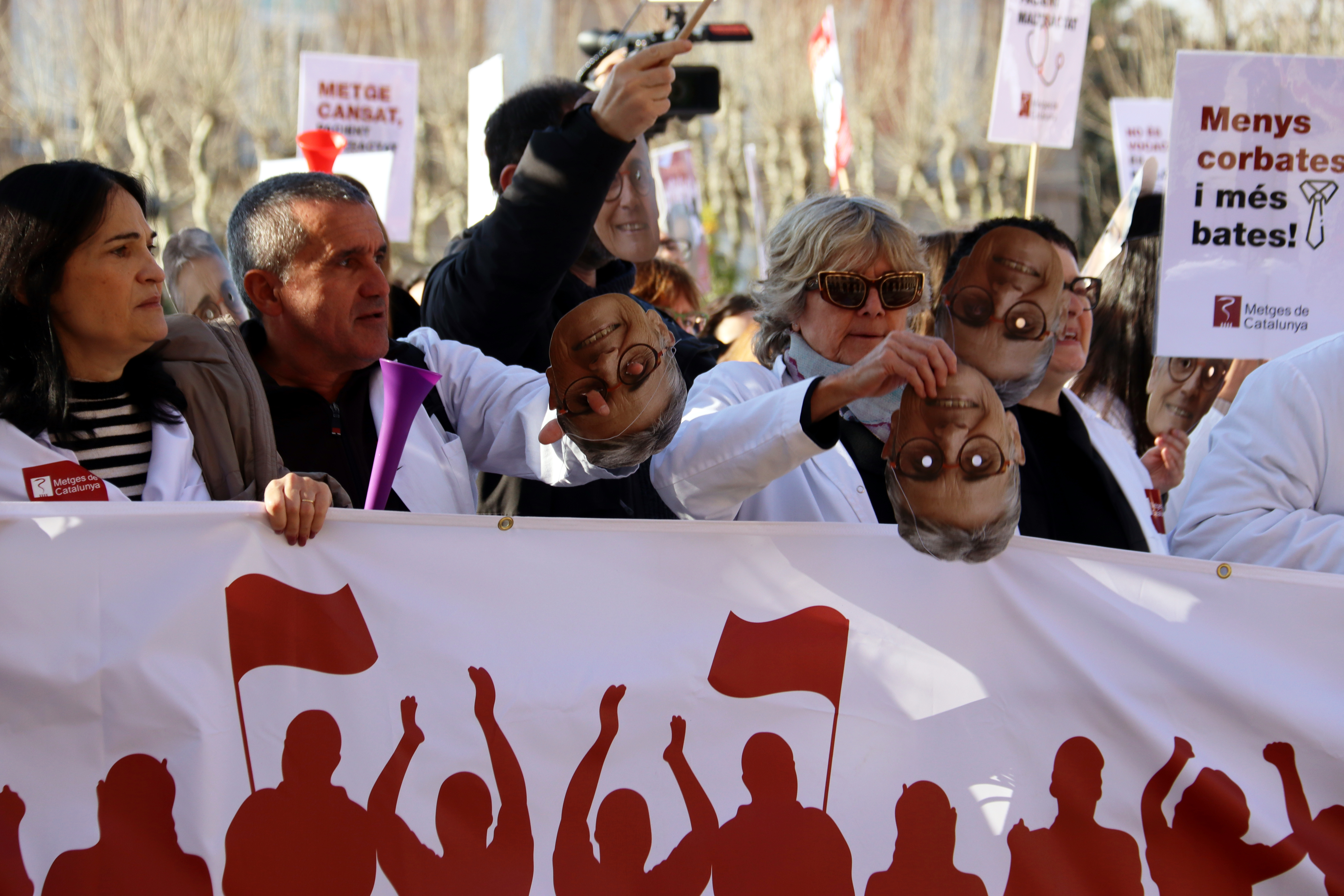 Doctos call on the Catalan health minister, Olga Pané, to resign