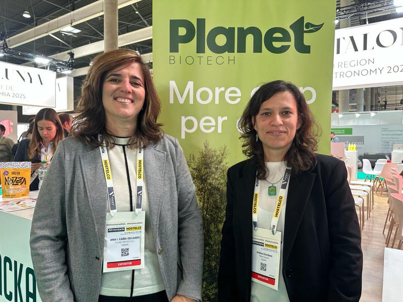 Ana Caño and Andrea Giordano, co-founders of Planet Biotech, at Alimentaria 