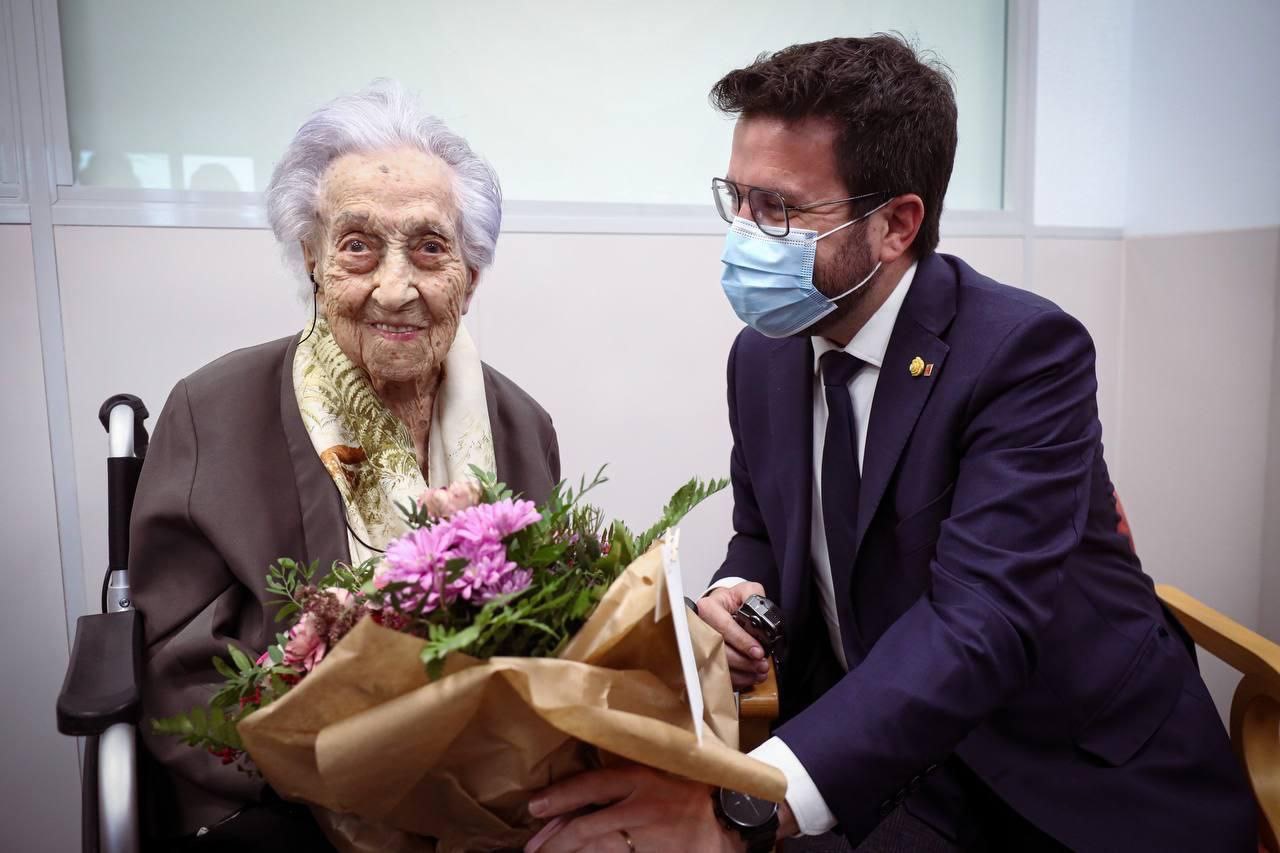 Catalan News | World&#39;s oldest person, 116-year-old Maria Branyas, receives visit from president Aragon&egrave;s