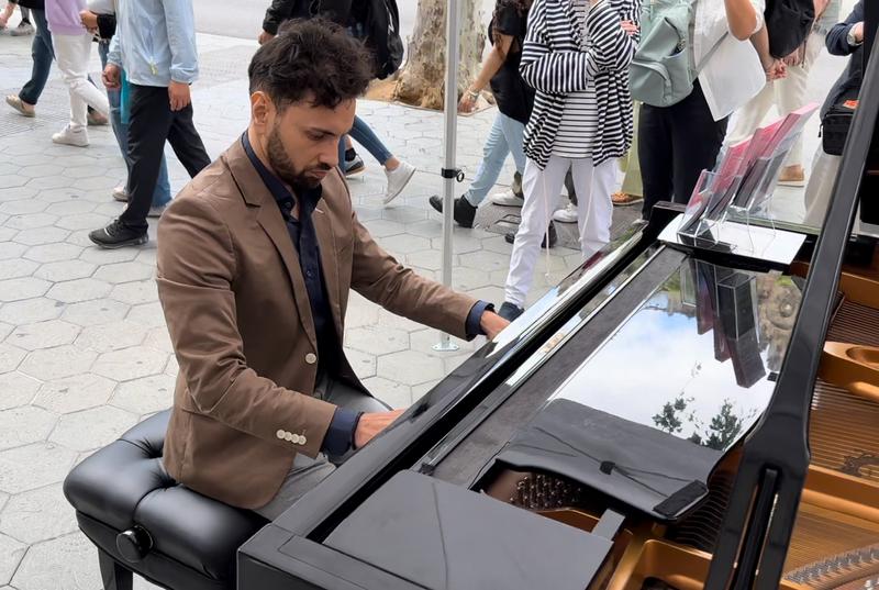 David Ceñiga, a piano professor who came from Valencia for the occasion