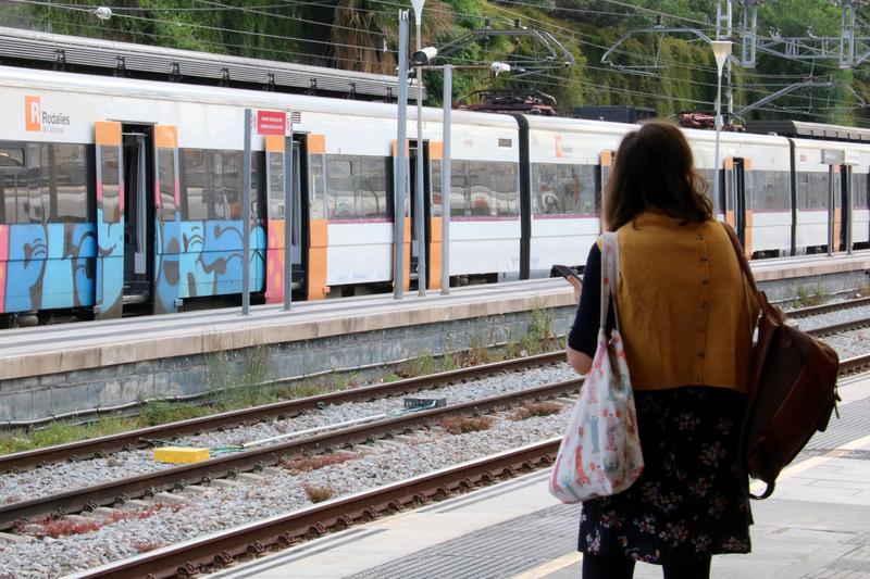 Rodalies train out of service due to copper theft