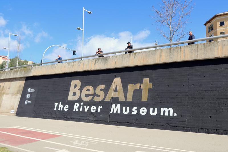 The inaugural title mural of the BesArt open-air museum, in Santa Coloma de Gramenet