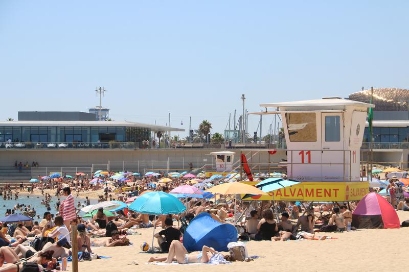 Nova Icària Beach on May 25, 2026.