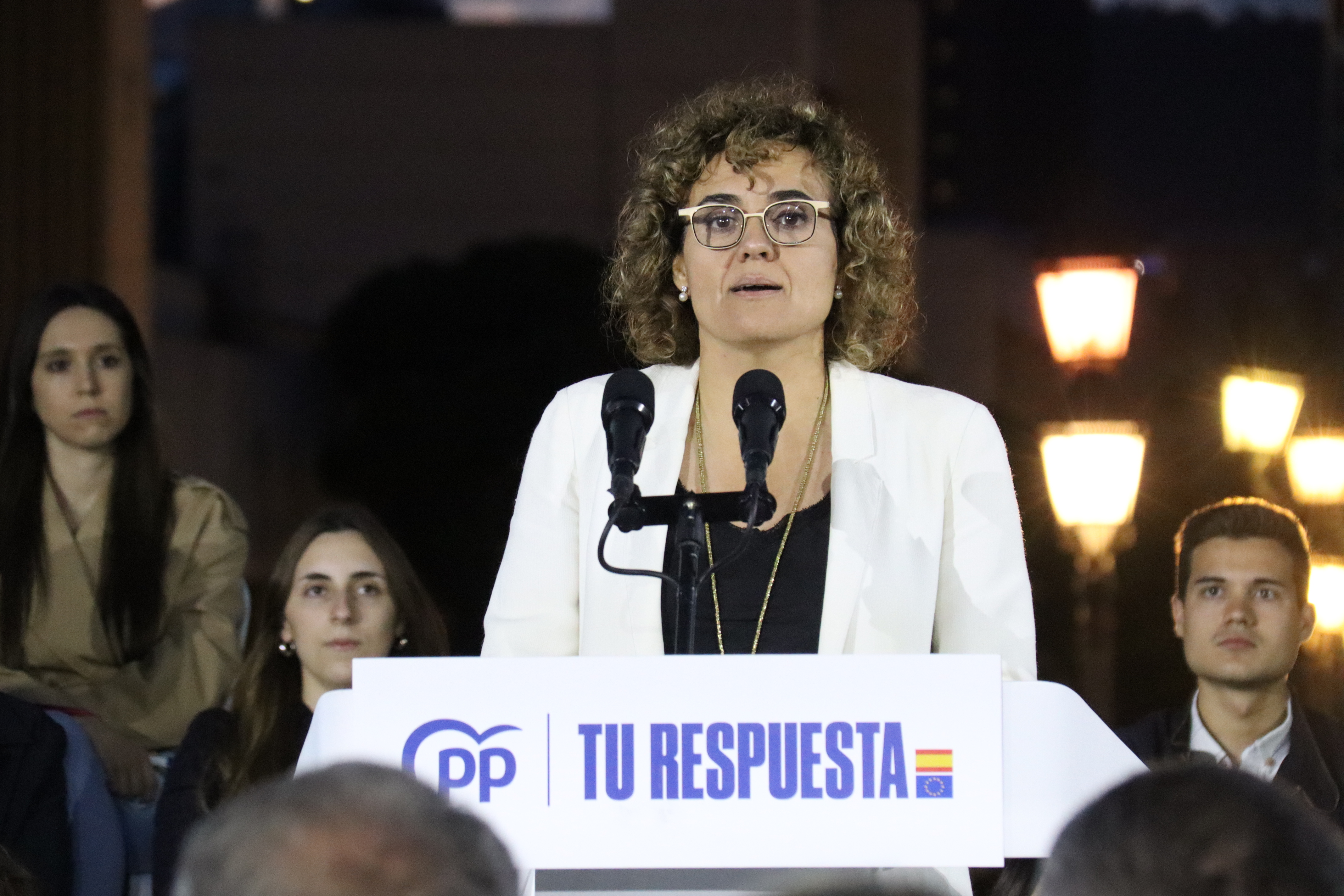 La candidata del PP a les eleccions europees, Dolors Montserrat, en el míting d'inici de campanya