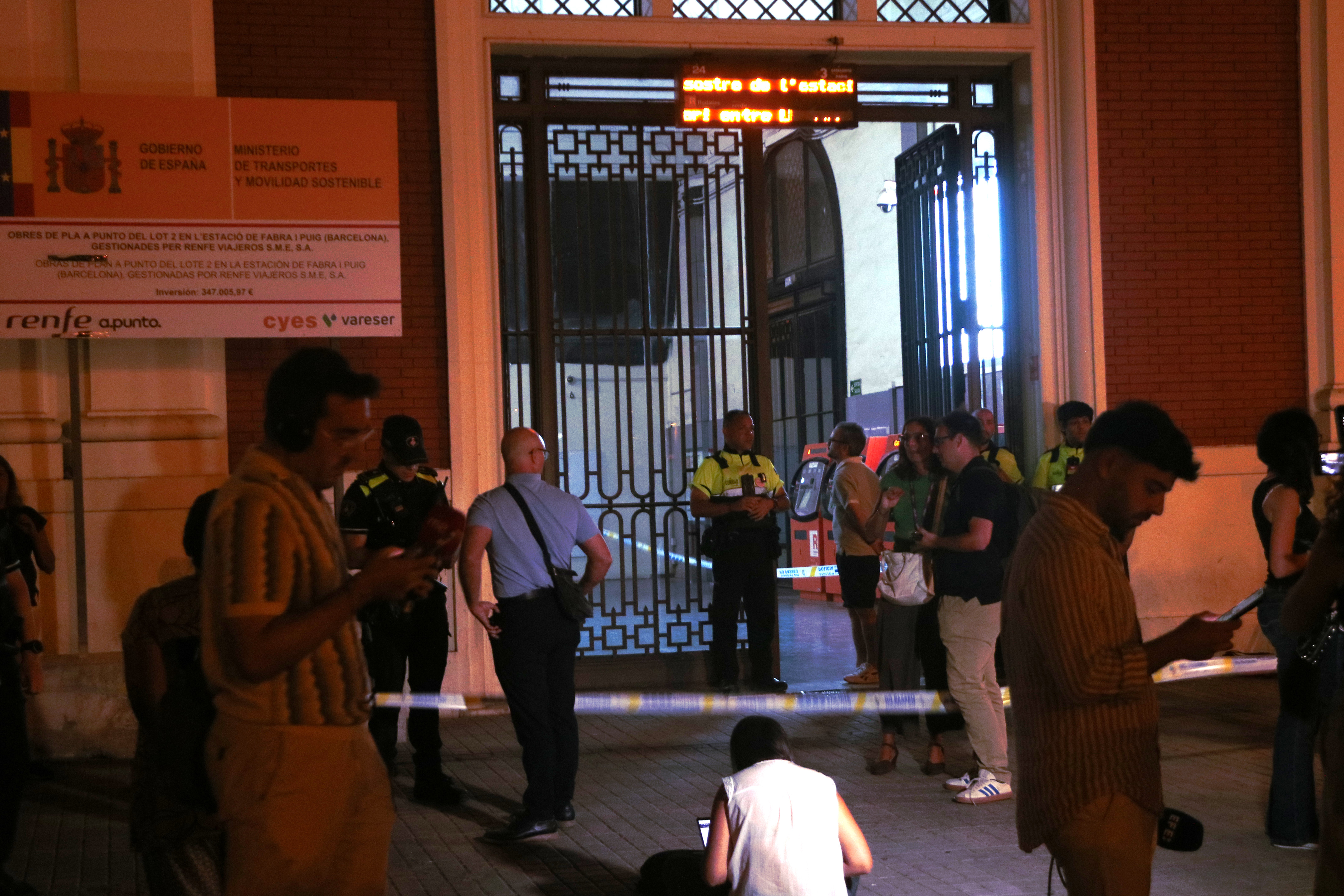 Fabra i Puig station closed