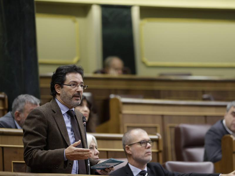 Junts denuncia el “tracte colonial” aplicat a Catalunya amb Rodalies i demana aparcar l’alta velocitat a 350 km/h