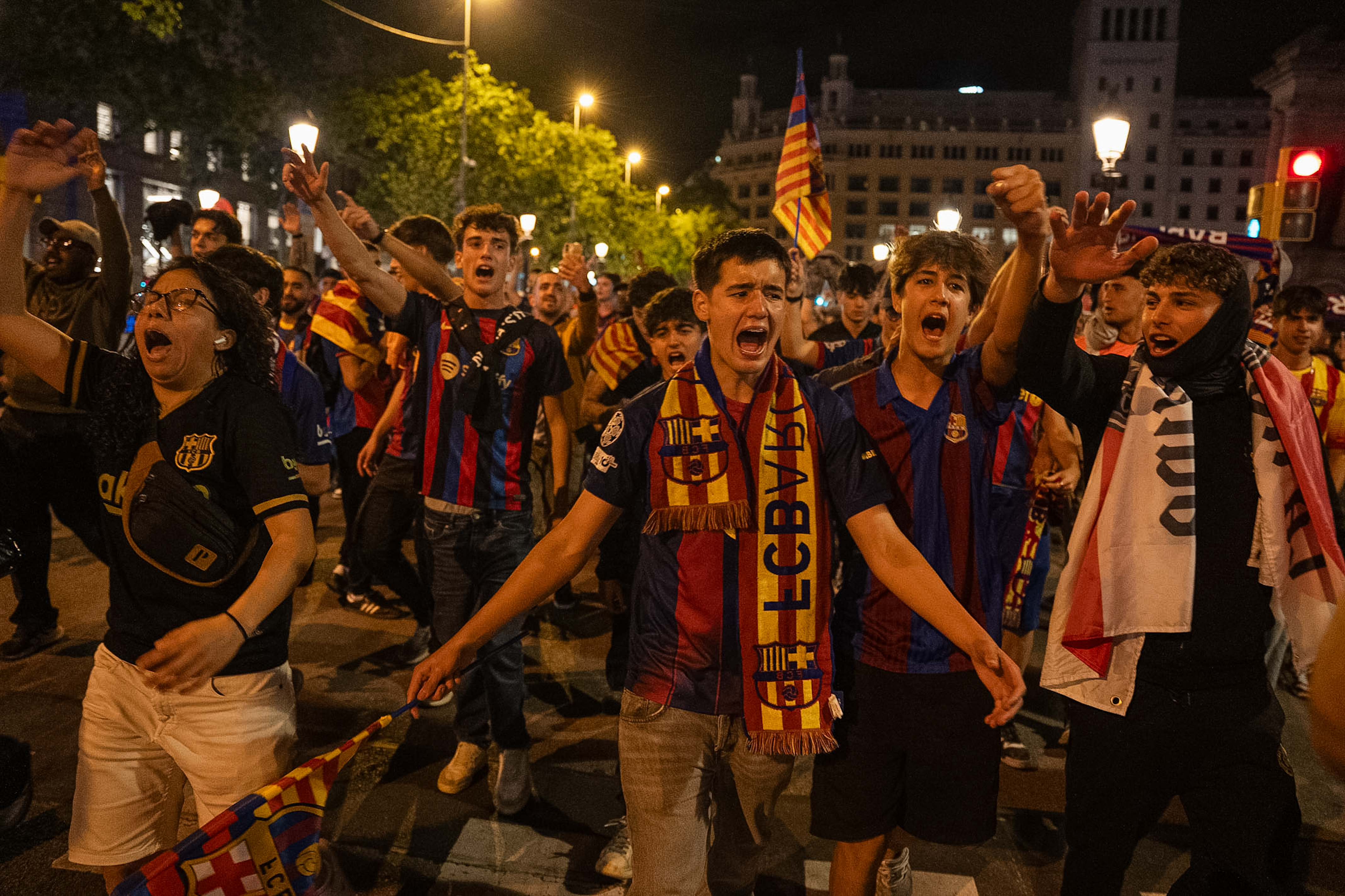 Barça fans celebrate the club’s 29th La Liga title at Plaça de Catalunya