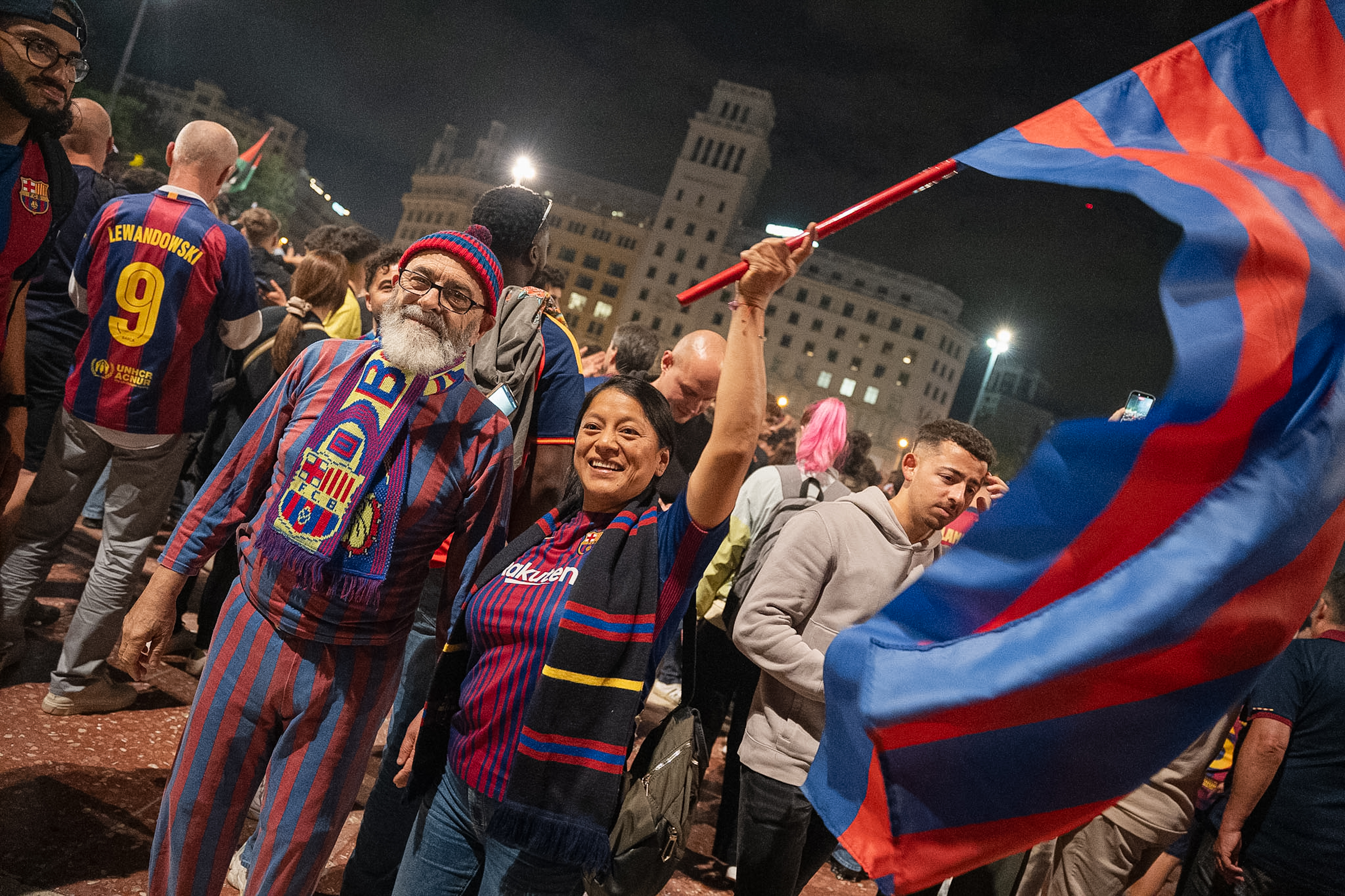 Barça fans celebrate the club’s 29th La Liga title at Plaça de Catalunya