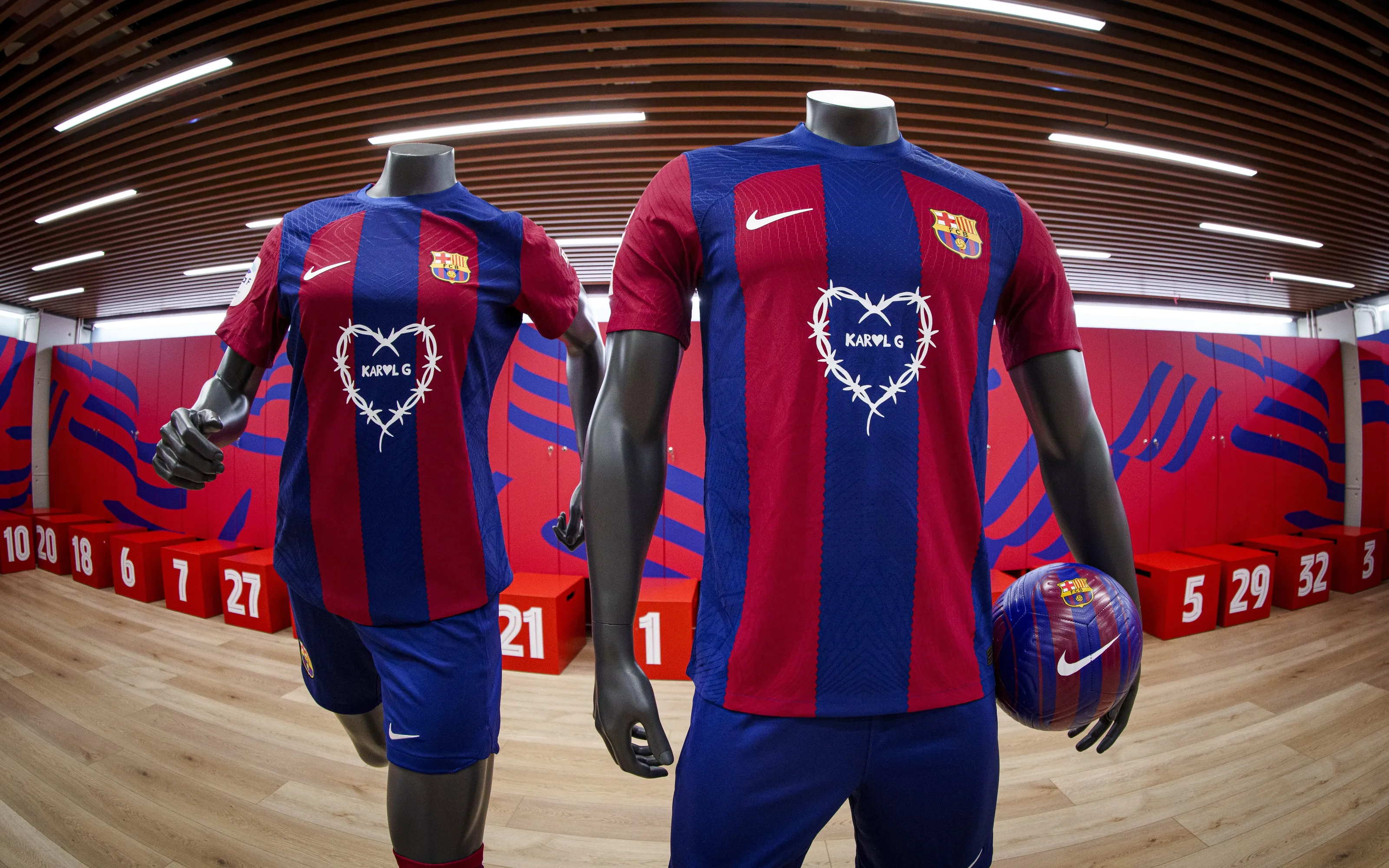 The exclusive edition of the FC Barcelona jersey for El Clásico against Real Madrid on April 21, 2024, features Karol G's logo