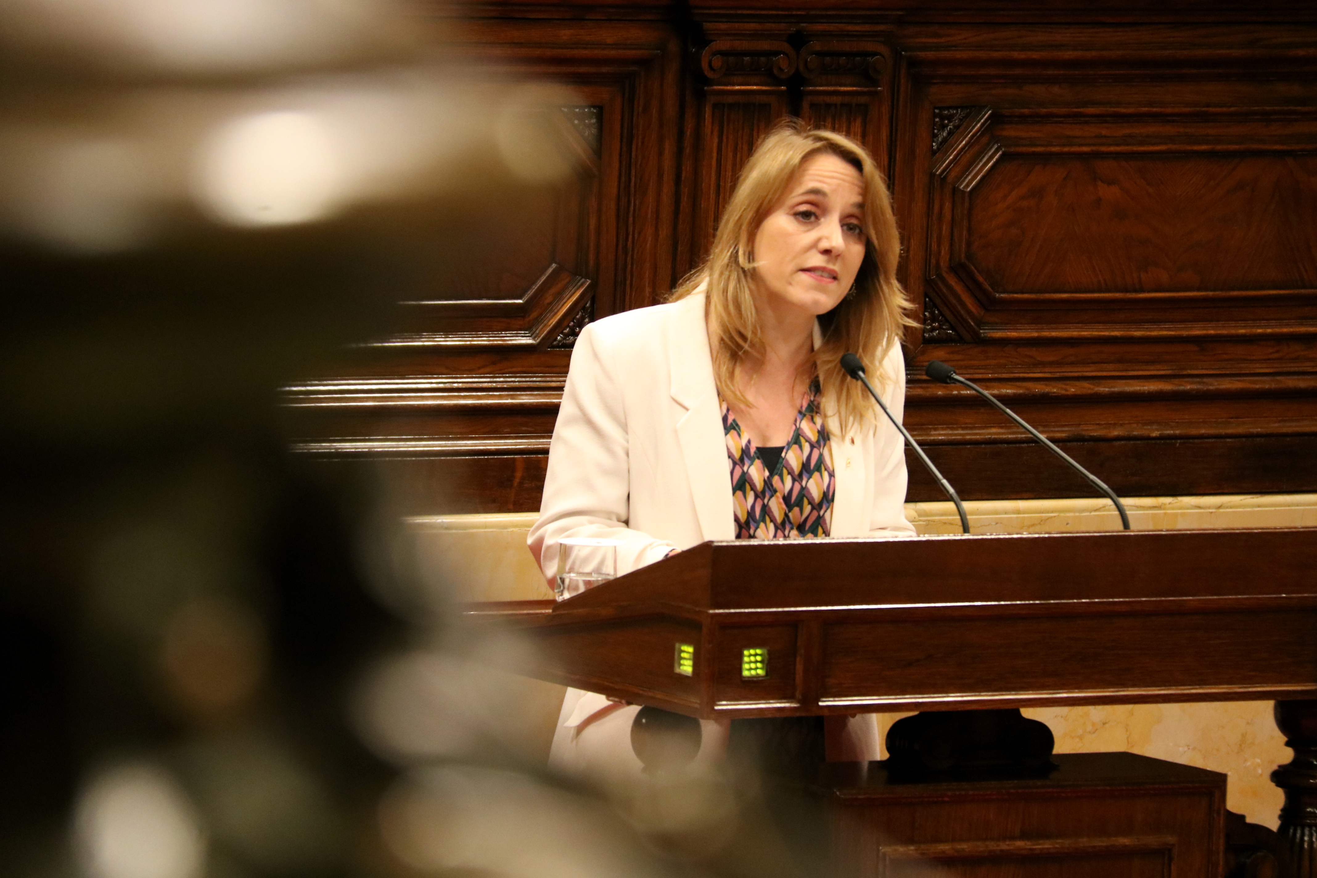 The Catalan economy minister, Natàlia Mas, in parliament on March 10, 2023