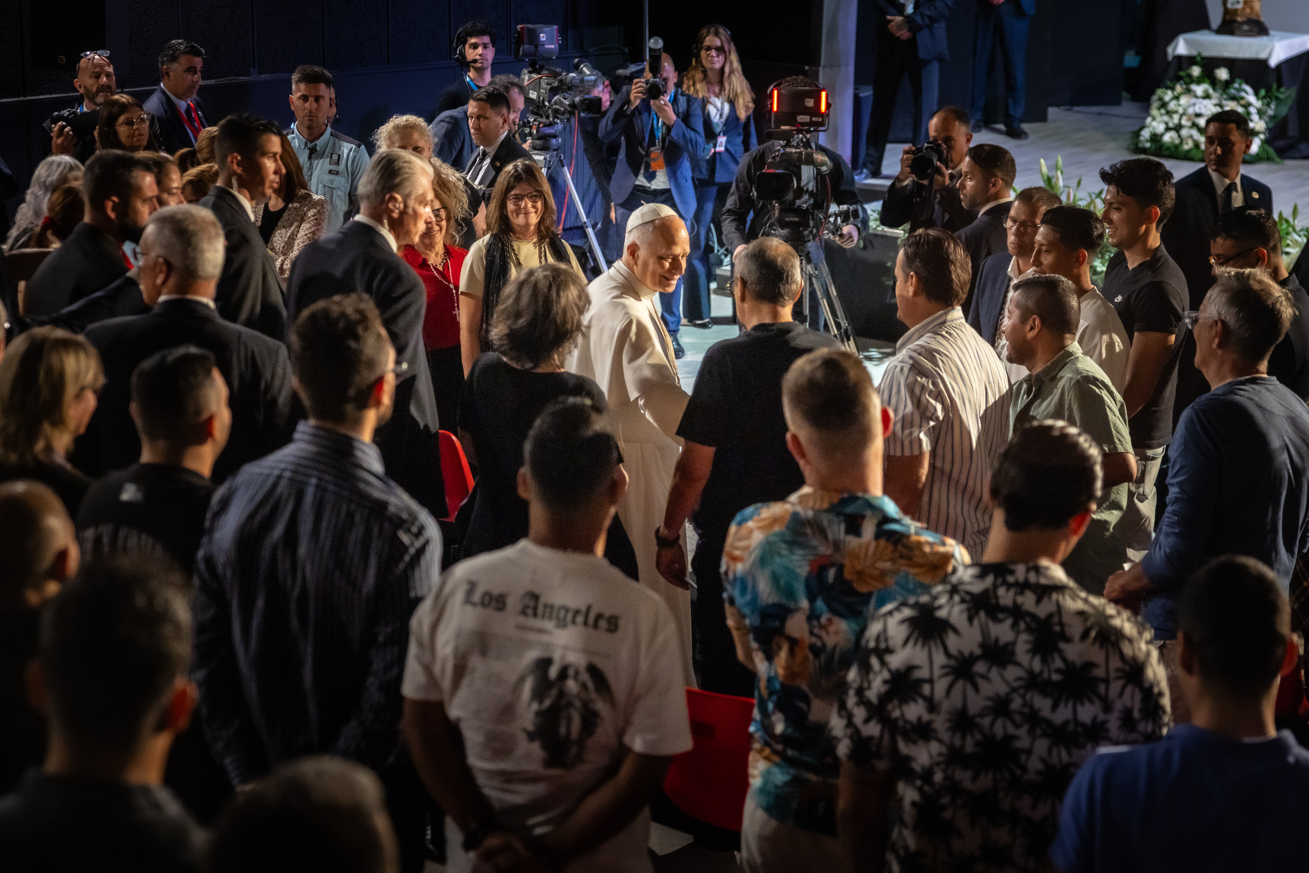 El papa Lleó XIV, en el moment de l'arribada al Centre Penitenciari de Brians 1