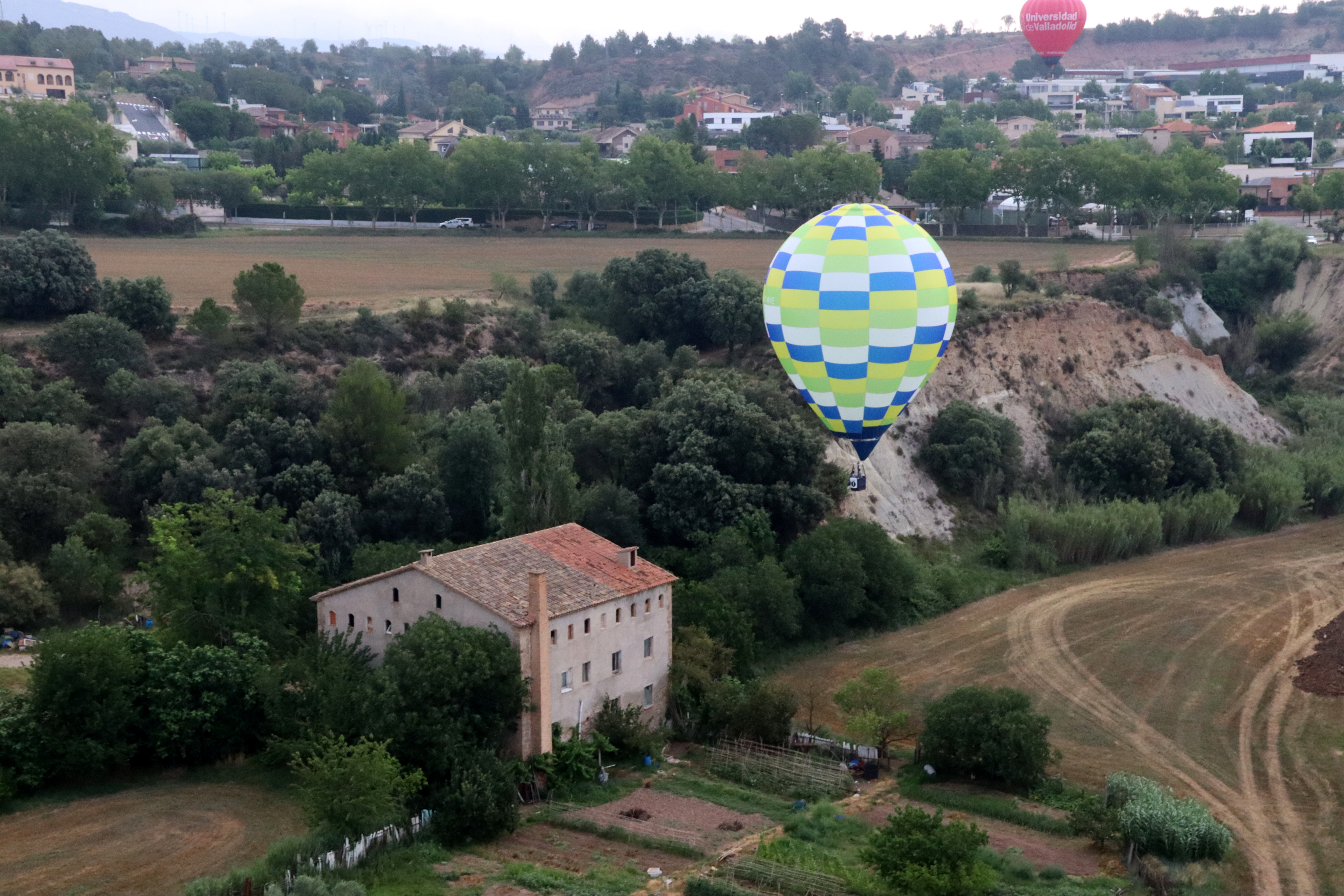 One of the European Balloon Festival hot air balloon during the 2023 edition