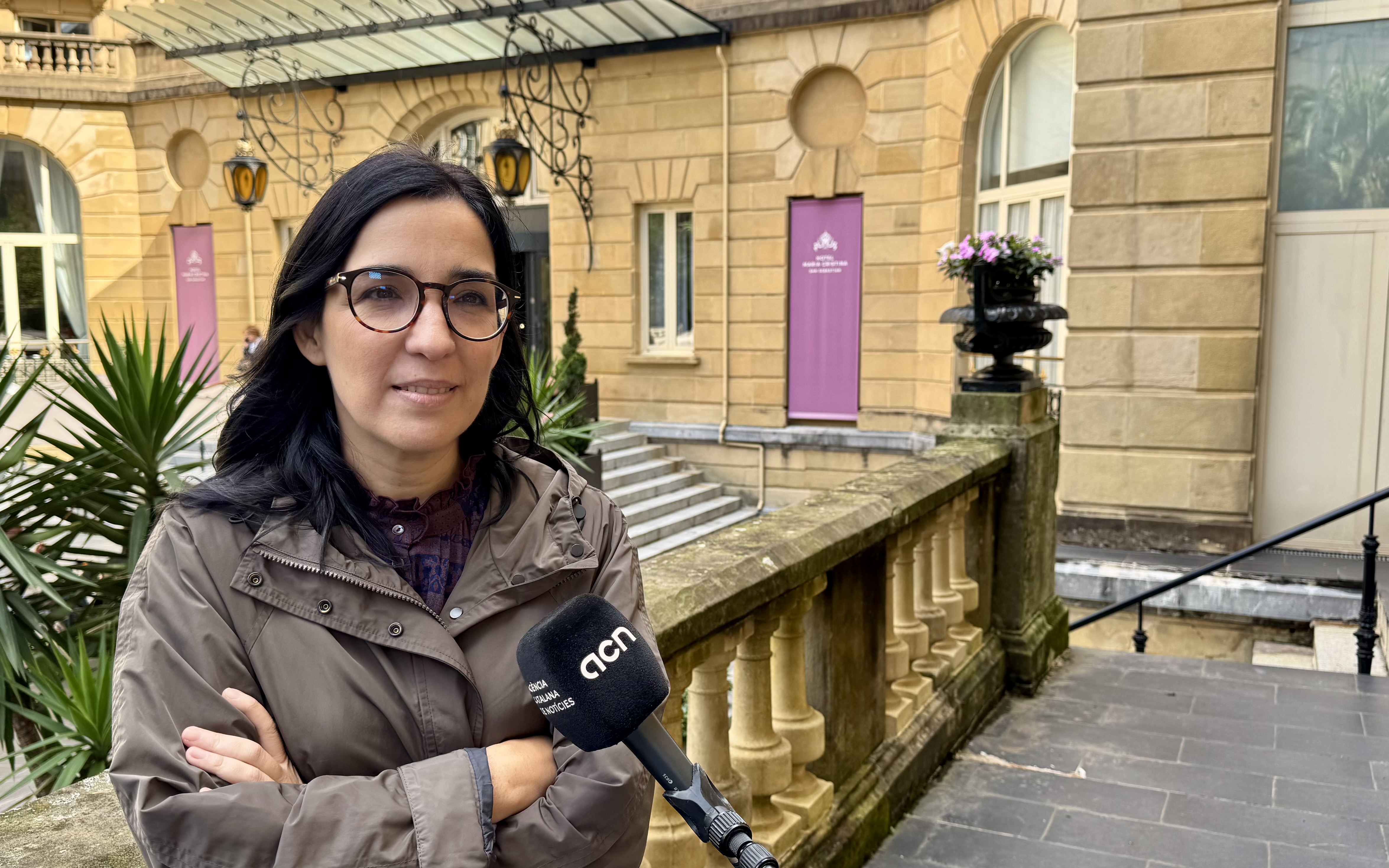 The director of 'Los domingos', Alauda Ruiz de Azúa, during an interview with the Catalan News Agency (ACN)