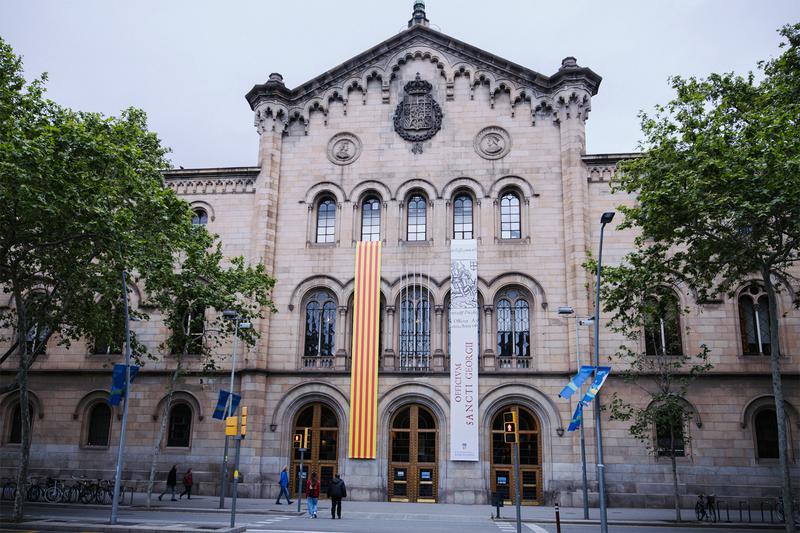 The main building of the University of Barcelona (UB).