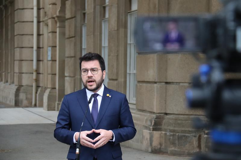 Catalan president Pere Aragonès speaks to media outlets after the announcement of suspended parliament speaker Laura Borràs' sentence on March 30, 2023