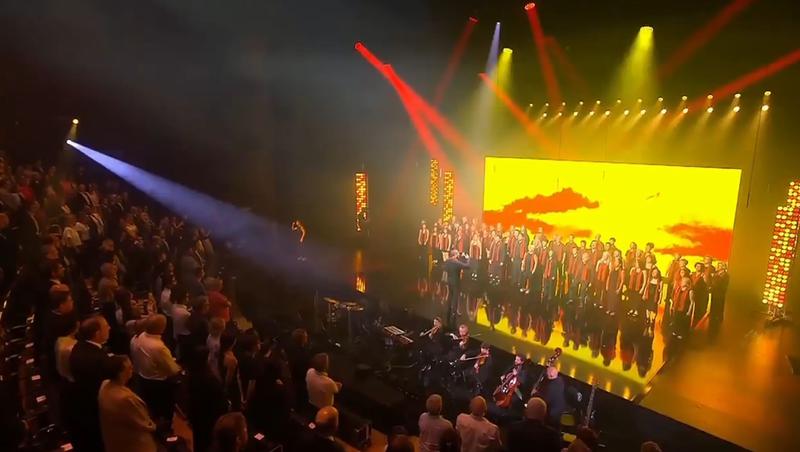 Choirs perform the Catalan national anthem