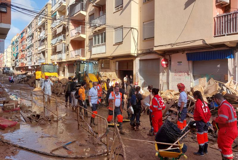 Red Cross volunteers in Valencia