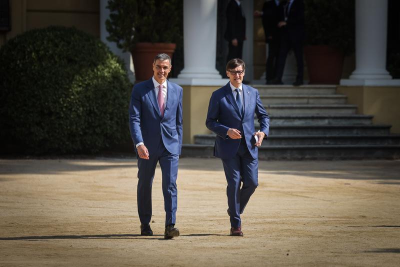 Spanish PM Pedro Sánchez and Catalan president Salvador Illa during a meeting in Barcelona on June 6, 2025