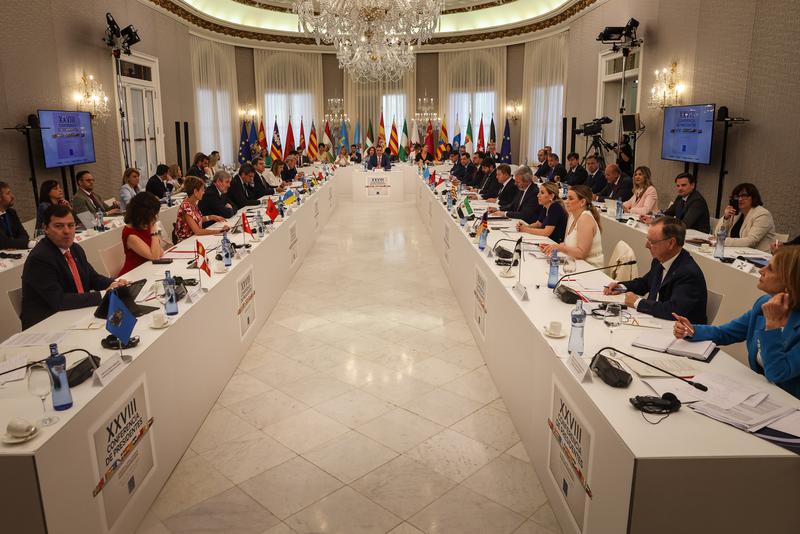 Meeting of Spanish regional presidents in Barcelona <strong>ends without agreements</strong>