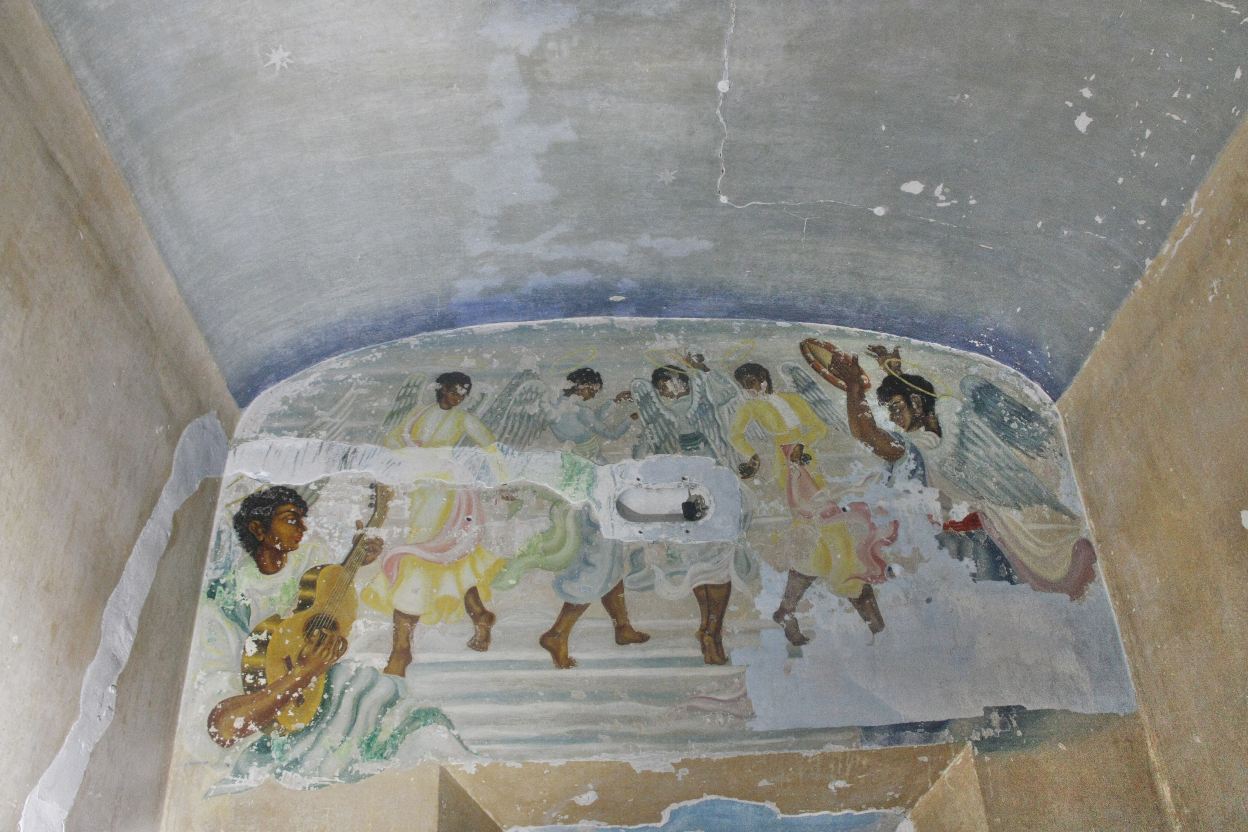 Murals by Helios Gómez uncovered in the former La Model prison