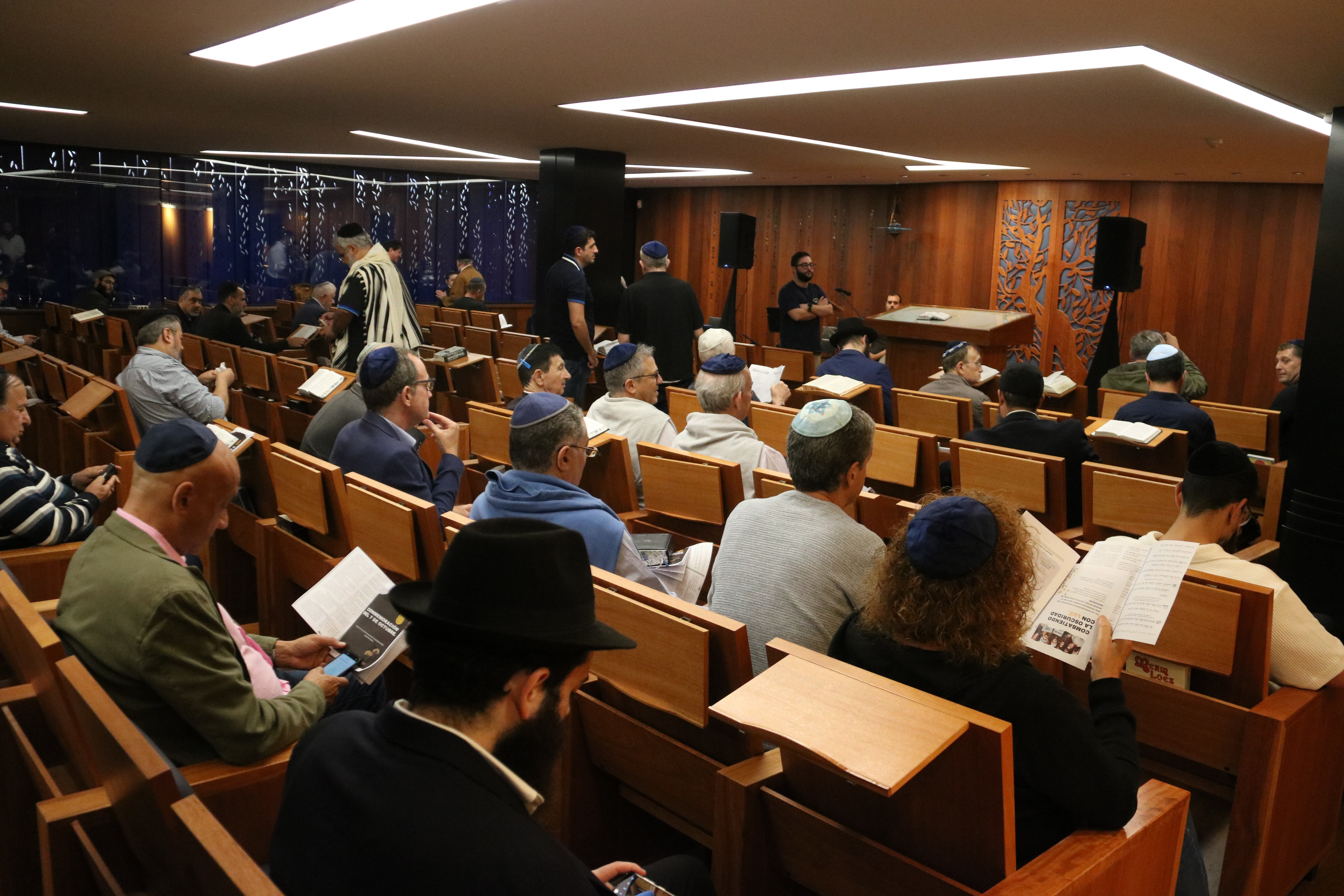 Tribute to the October 7, 2023 victims of Hamas attack in Israel in a synagogue, in Barcelona