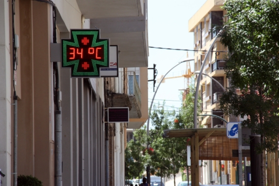 A thermometer registered 34 degrees in Móra d'Ebre on July 7, 2013